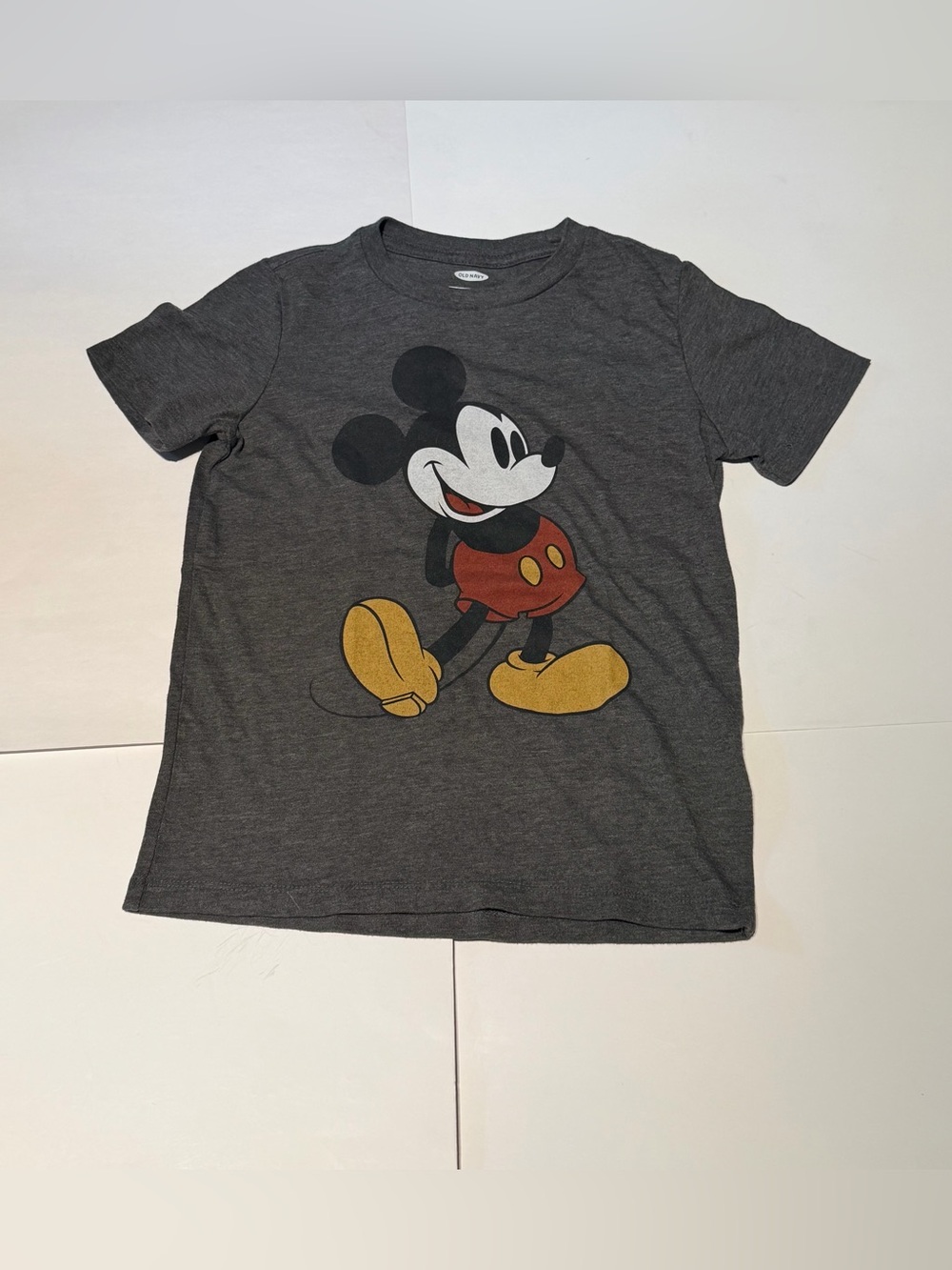 Old Navy Disney Mickey Mouse Short Sleeve Shirt Size: Small (6/7)